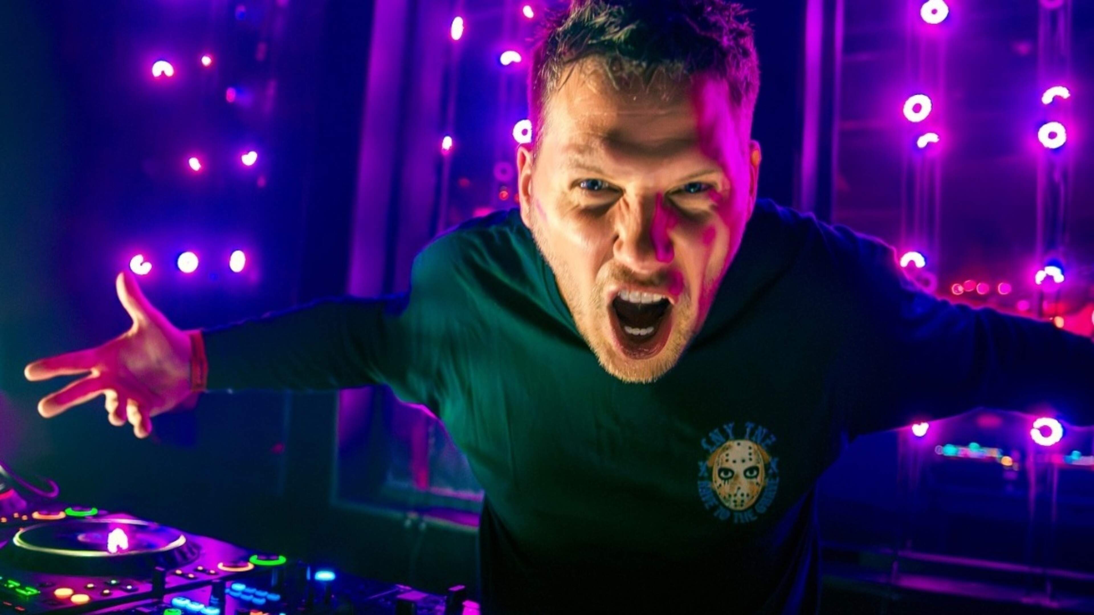 Ophef rond controversieel optreden Nederlandse dj LNY TNZ in Rusland: artiest niet welkom op Decibel Outdoor